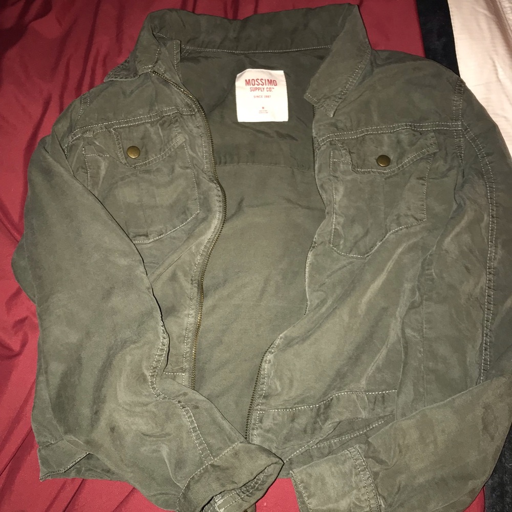 Army Green Jacket 💚